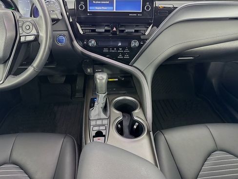 Used 2023 Toyota Camry SE image 32