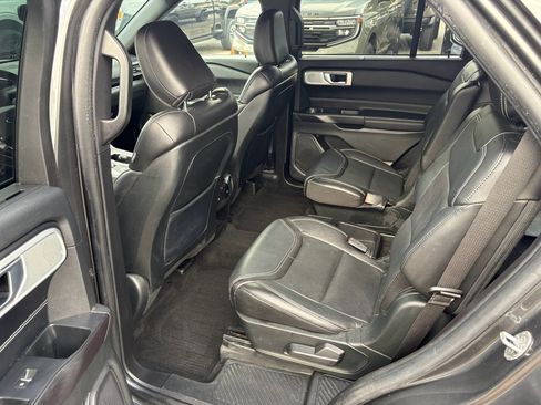 Used 2020 Ford Explorer ST w/ Premium Technology Package image 13