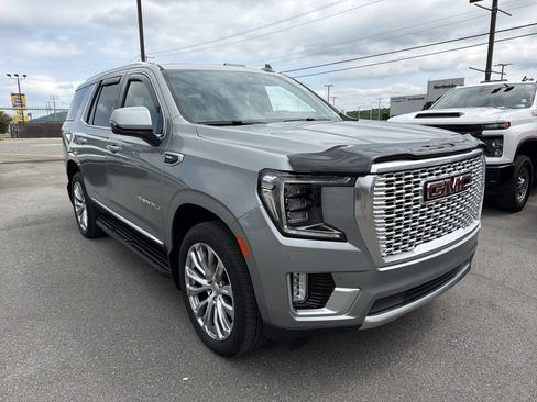 Used 2024 GMC Yukon Denali w/ Max Trailering Package AWD/4WD image 3