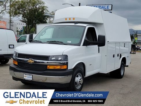 New 2026 Chevrolet Express 3500 w/ Power Convenience Package RWD image 16