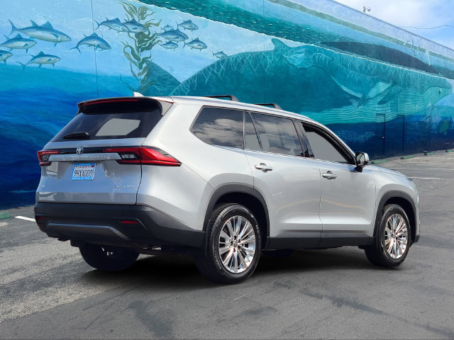 Used 2024 Toyota Grand Highlander AWD image 4