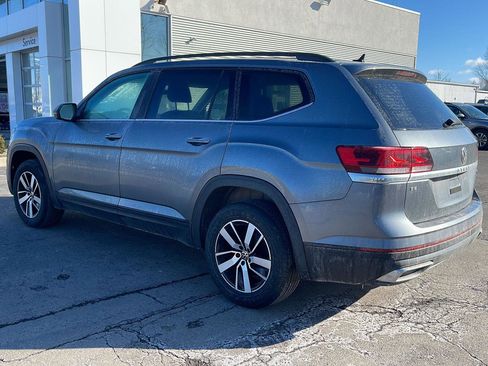 Used 2022 Volkswagen Atlas SE image 2