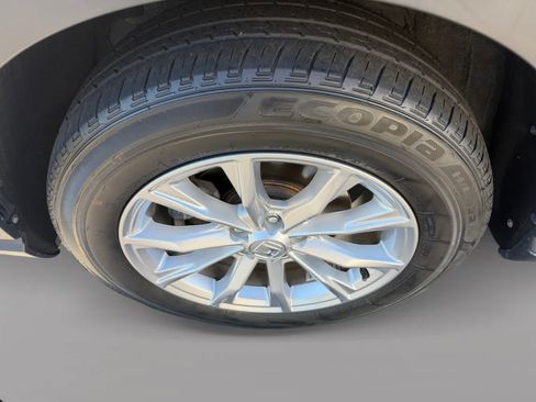 Used 2023 Honda CR-V EX image 6