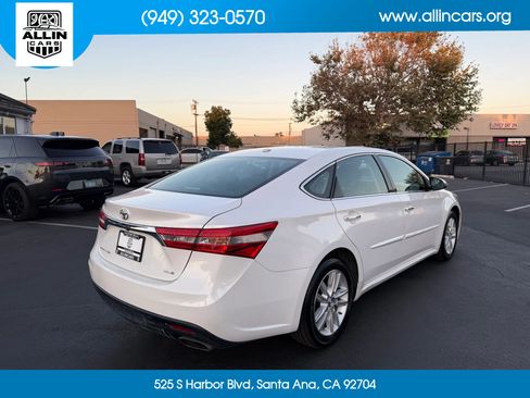 Used 2015 Toyota Avalon XLE Premium FWD image 5