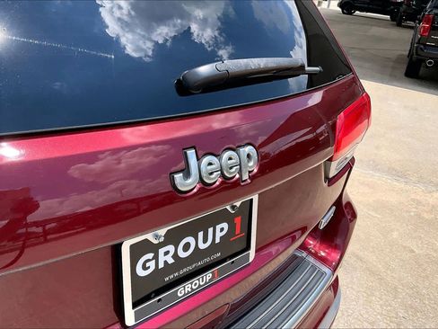 Used 2017 Jeep Grand Cherokee Summit w/ Platinum Series Group AWD/4WD image 29