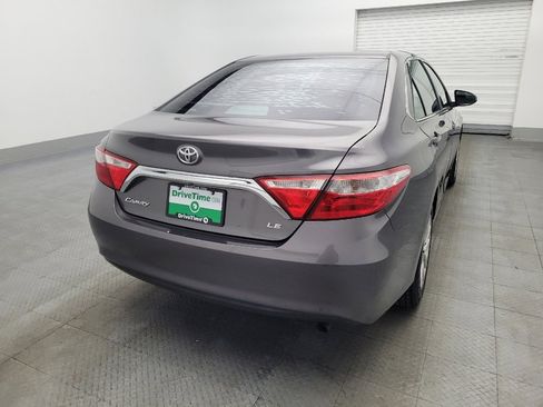 Used 2017 Toyota Camry LE image 7