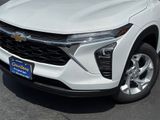 New 2026 Chevrolet Trax LS w/ LS Convenience Package image 3