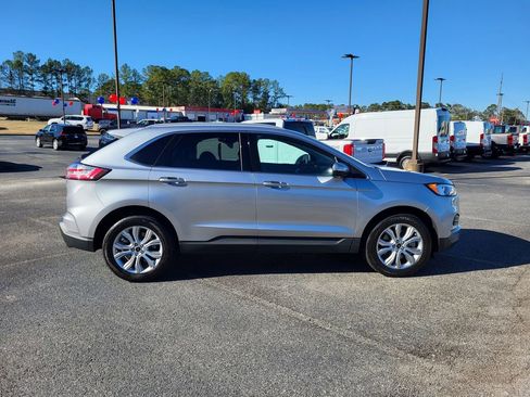 Used 2023 Ford Edge Titanium image 6