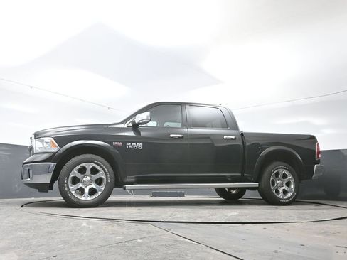 Used 2017 RAM 1500 Laramie w/ Convenience Group image 28