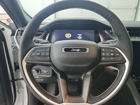 New 2026 Jeep Grand Cherokee Limited w/ Limited Altitude Package AWD/4WD image 21