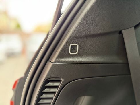 New 2026 Chrysler Pacifica Select AWD/4WD image 32