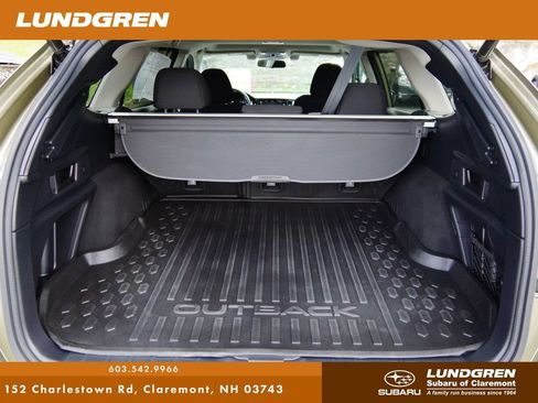 Used 2020 Subaru Outback Premium AWD/4WD image 31