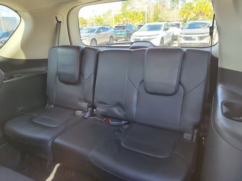Used 2020 Nissan Armada SL w/ Premium Package image 17