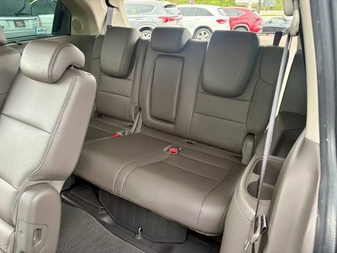 Used 2015 Honda Odyssey Touring Elite image 21