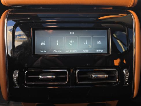 Used 2023 Lincoln Aviator Black Label w/ Dynamic Handling Package image 16