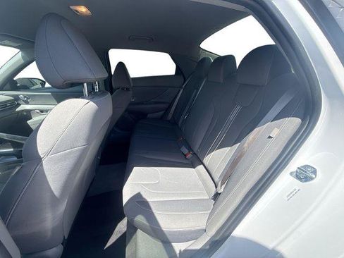 Used 2025 Hyundai Elantra Sport FWD image 26