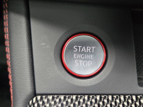 Used 2023 Audi SQ5 Prestige w/ Prestige Package image 27