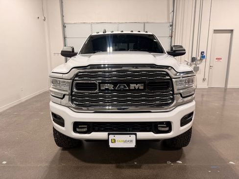 Used 2022 RAM 2500 Limited w/ Towing Technology Group image 3