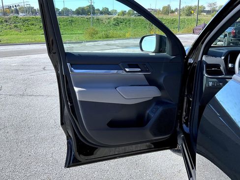 New 2026 GMC Terrain Elevation w/ Elevation Premium Package image 9