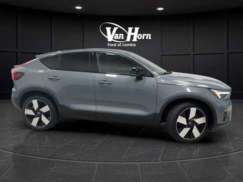 Used 2023 Volvo C40 P8 Recharge Ultimate w/ Protection Package Premier AWD/4WD image 8
