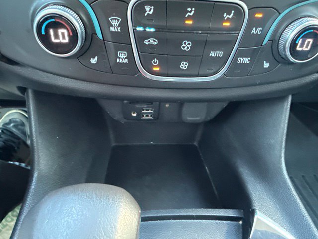 Used 2021 Chevrolet Traverse RS AWD/4WD image 25