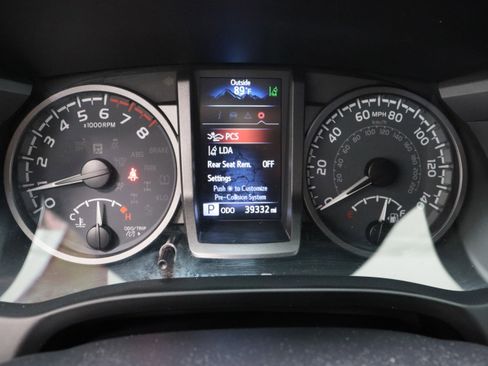 Used 2023 Toyota Tacoma TRD Off-Road w/ Technology Package image 39