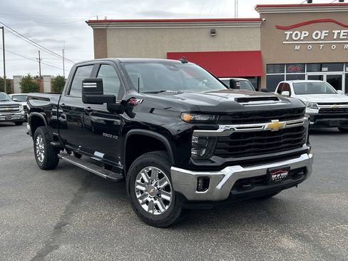 Used 2024 Chevrolet Silverado 2500 LT AWD/4WD image 2