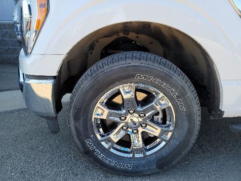 Used 2021 Ford F150 XLT w/ Equipment Group 302A High AWD/4WD image 14