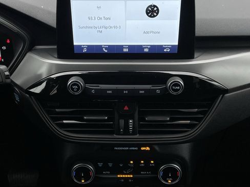 Used 2024 Ford Escape Active image 17