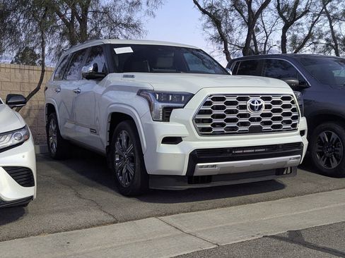 Used 2024 Toyota Sequoia Capstone AWD/4WD image 3