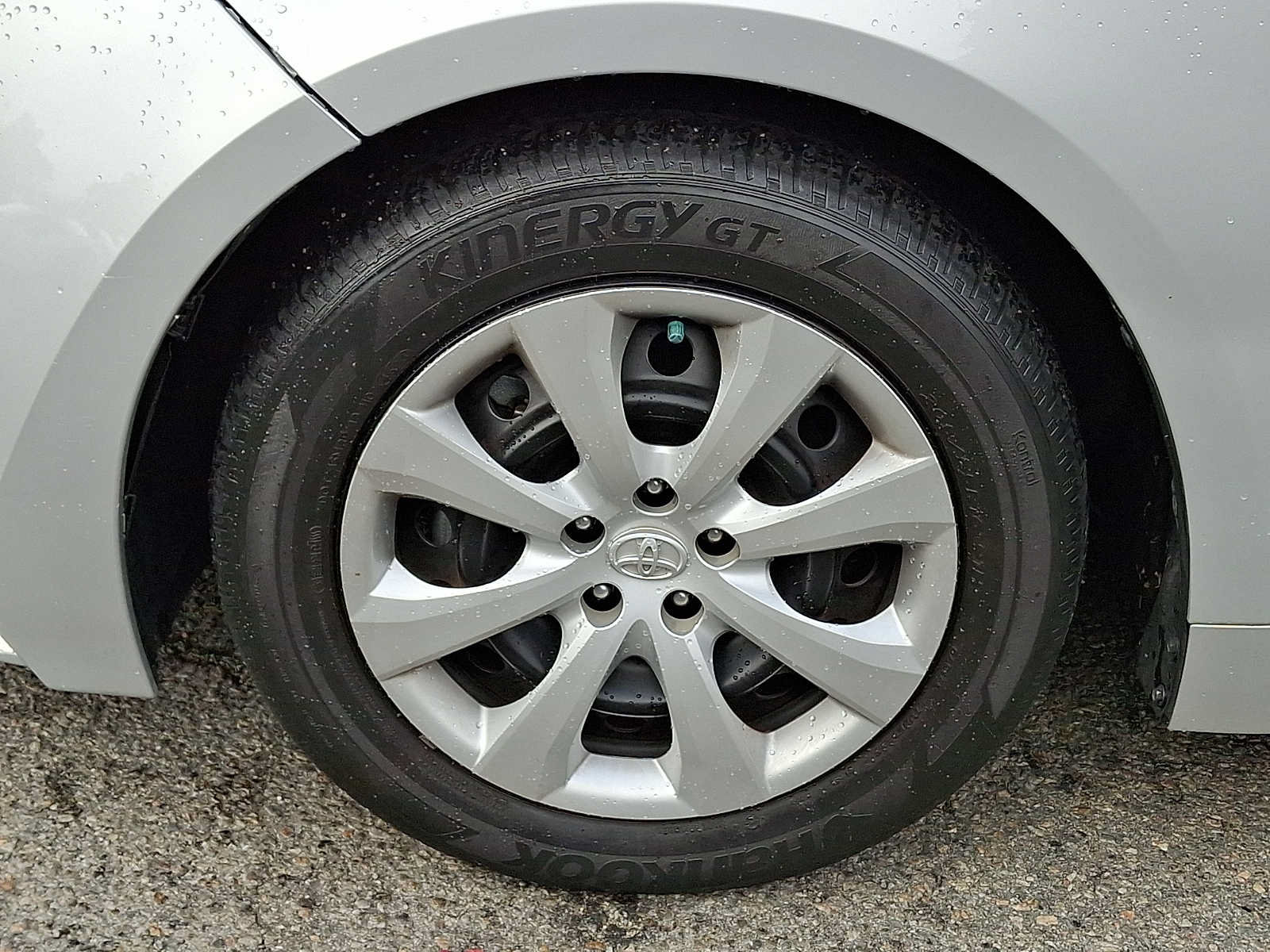 Used 2024 Toyota Corolla LE FWD image 5