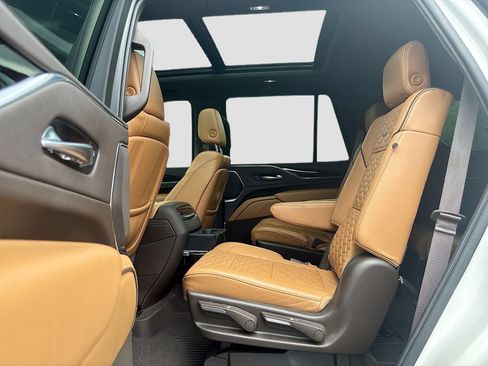 Used 2021 Cadillac Escalade Sport w/ Driver Assist Tech Package AWD/4WD image 20