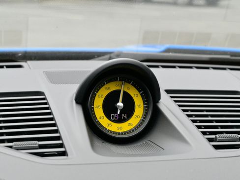 Used 2022 Porsche 911 GT3 image 22