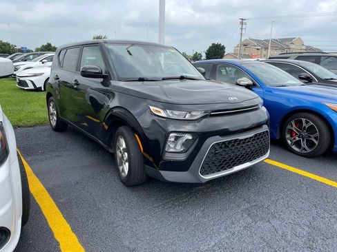 Used 2020 Kia Soul S FWD image 1