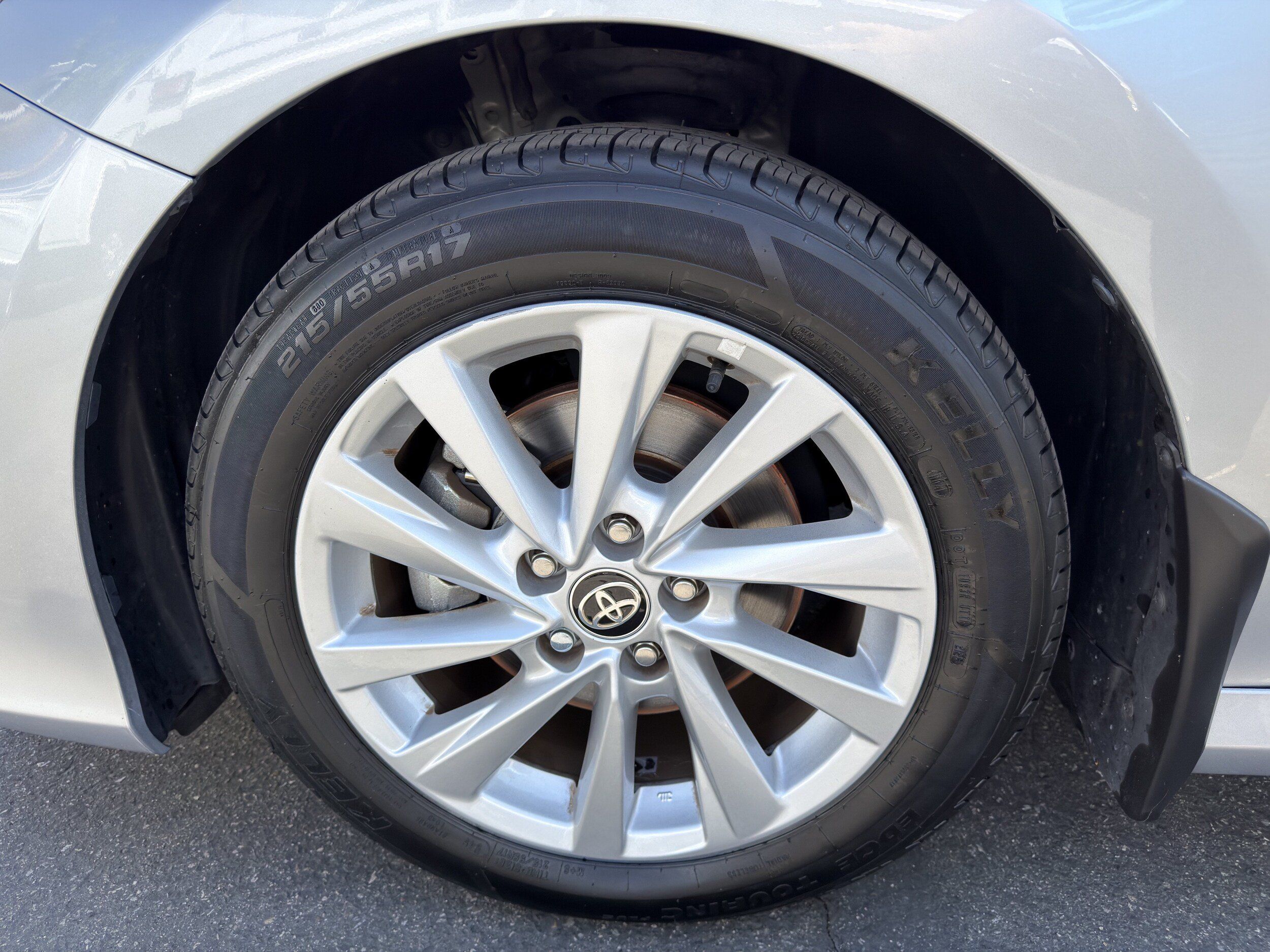 Used 2024 Toyota Camry LE FWD image 38