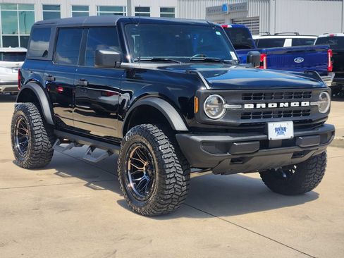 Used 2025 Ford Bronco Big Bend AWD/4WD image 2