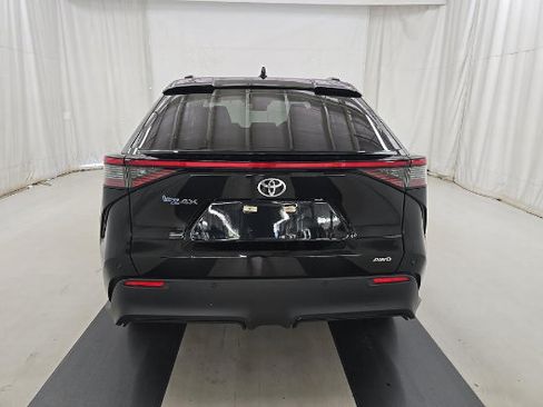 Used 2023 Toyota bZ4X AWD w/ Weather Package image 5