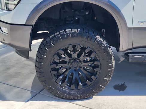 Used 2023 Nissan Titan Platinum Reserve w/ Moonroof Package AWD/4WD image 8