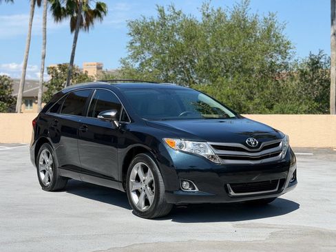 Used 2013 Toyota Venza LE w/ LE Convenience Pkg AWD/4WD image 22