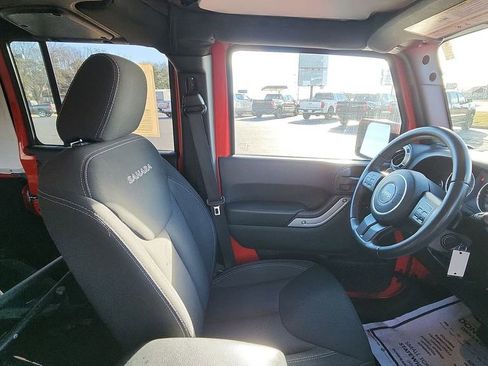 Used 2017 Jeep Wrangler Unlimited Sahara w/ Dual Top Group image 13