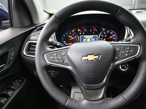 Used 2023 Chevrolet Equinox Premier image 8