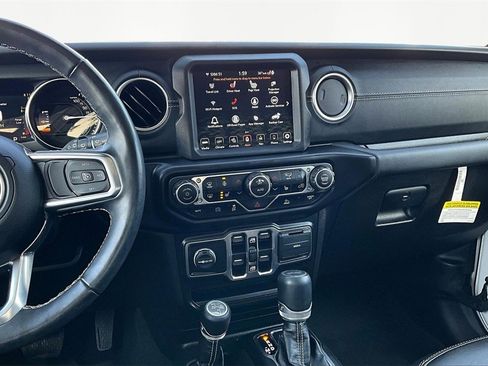 Used 2022 Jeep Wrangler Unlimited Sahara w/ Cold Weather Group image 6