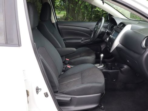 Used 2019 Nissan Versa SV FWD image 22