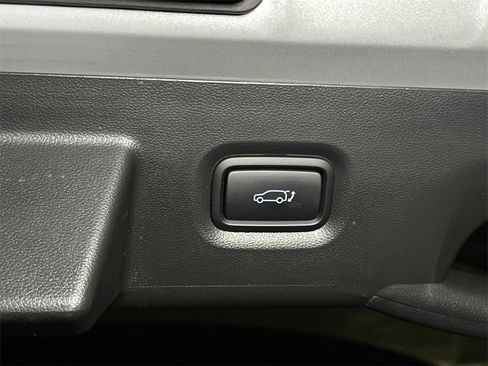 Used 2024 Hyundai Ioniq 5 Limited image 7