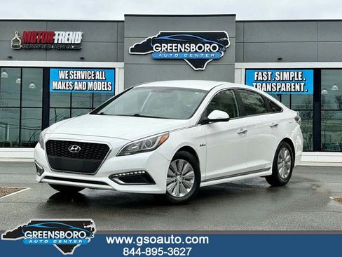 Used 2016 Hyundai Sonata SE image 1