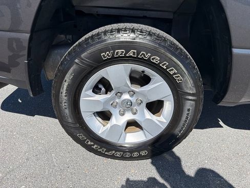 Used 2023 RAM 1500 Big Horn AWD/4WD image 13