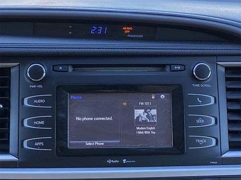 Used 2014 Toyota Highlander Plus image 24