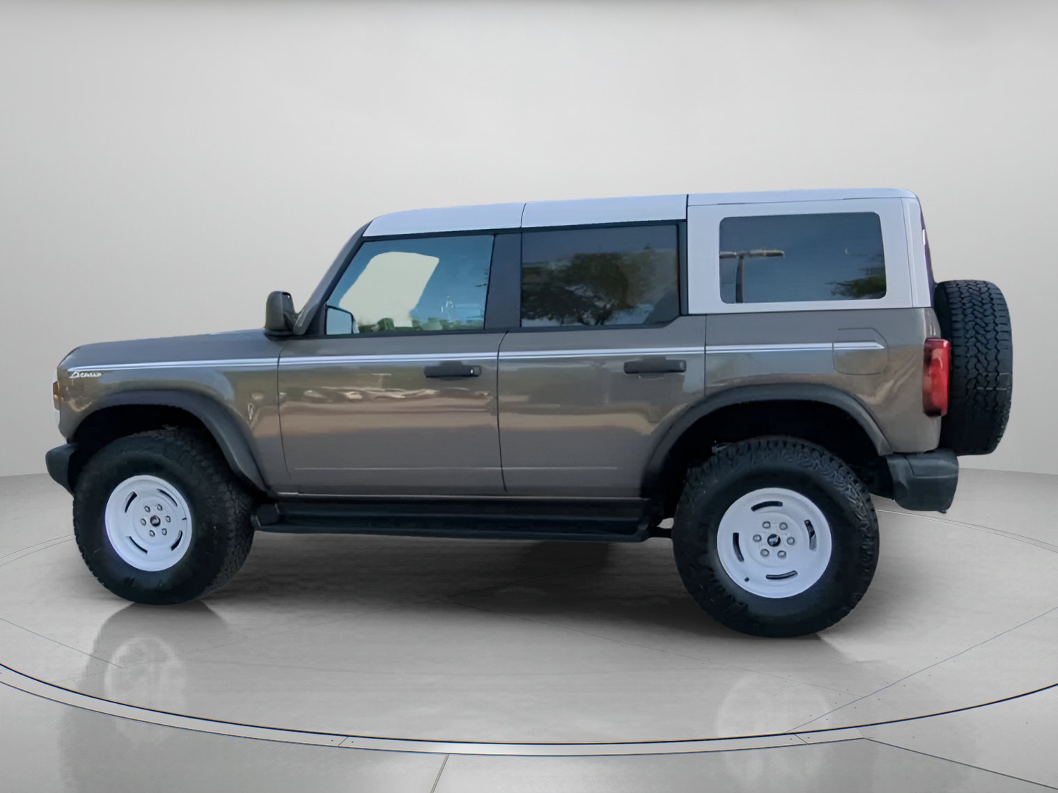 New 2026 Ford Bronco Heritage Edition AWD/4WD image 17