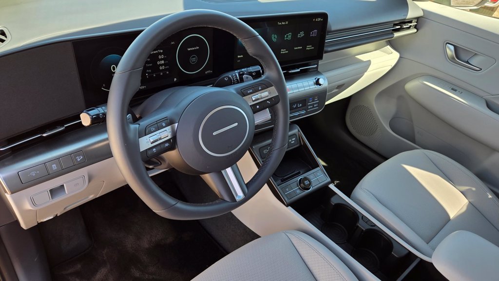 Used 2026 Hyundai Kona SEL Premium FWD image 9