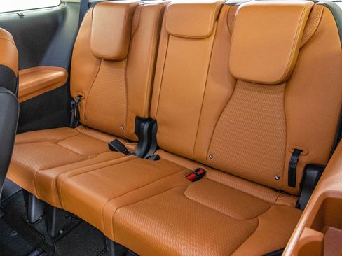Used 2024 Kia Carnival SX Prestige FWD image 38